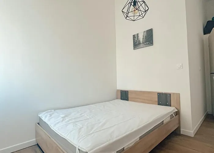 Festival Park Luxe דירה מנטון